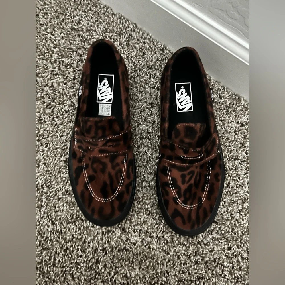 Vans Loafer Style 53 Shoes - Leopard Brown / Black - Size Men’s 6.5 / Women’s 8 - Picture 2 of 9